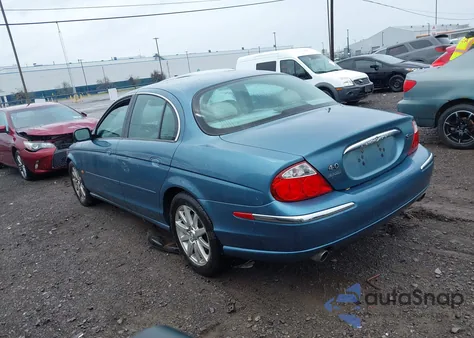 2000 Jaguar S-Type 4.0L V8 из США, поврежденный, VIN SAJDA01D0YGL07334